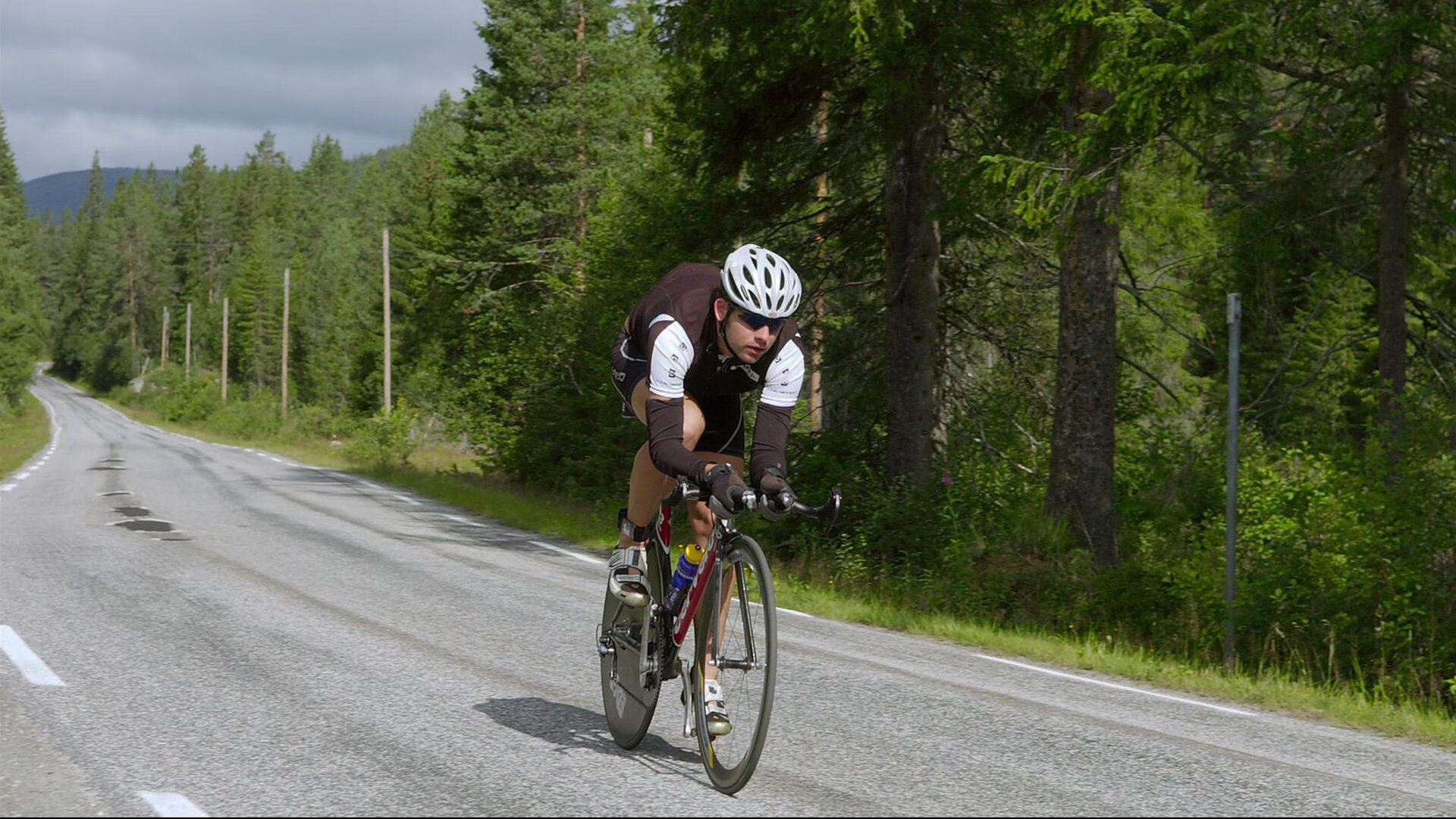 冠军赛季回顾：数据与瞬间把握胜利脉络，2020赛季冠军